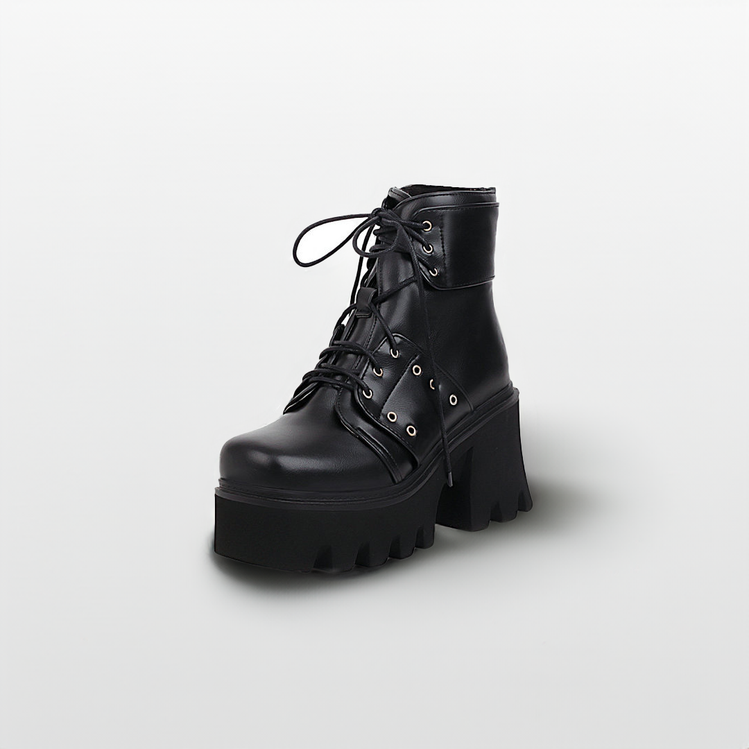 METAL RIVETS ANKEL BLACK BOOTS