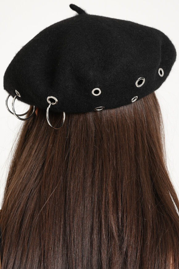 Urban edge wool beret with iron ring accents