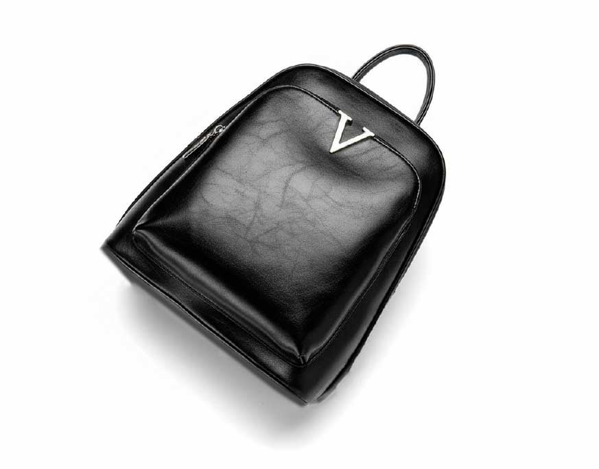 VINTAGE ELEGANCE LEATHER BACKPACK