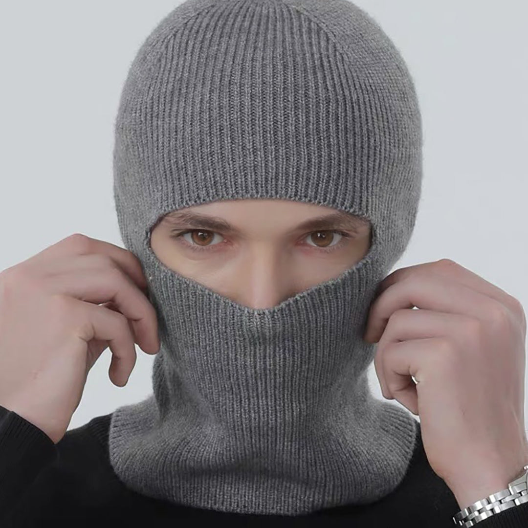 Knitted balaclava/beanie