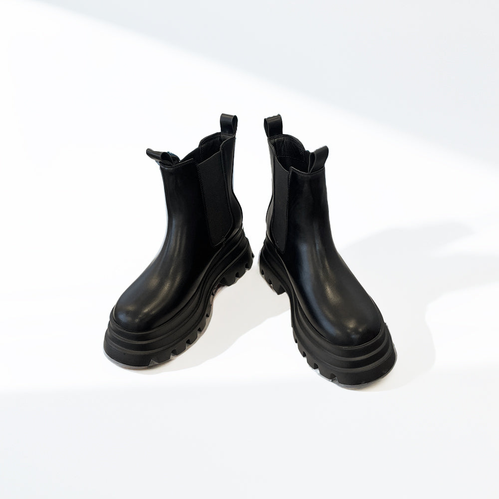 PLATFORM MARTIN BOOTS